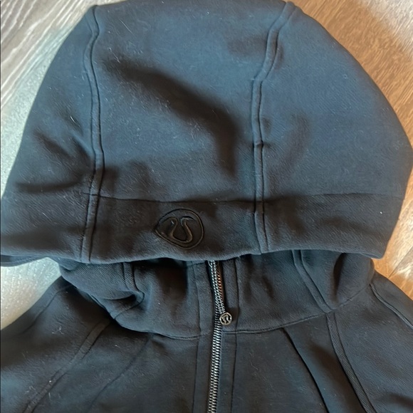 - lululemon athletica Scuba Full-Zip Cropped Hoodie black - Picture 3 of 6